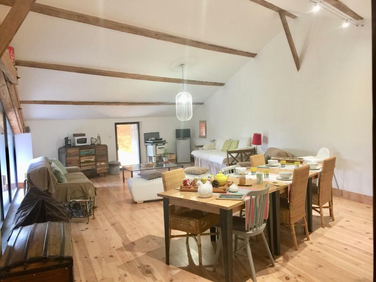 شقة Magnificent Renovated Farmhouse - 10 Min A7 - Anneyron المظهر الخارجي الصورة