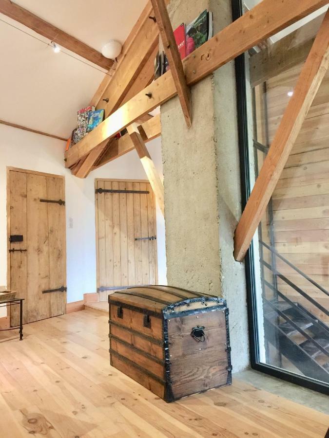 شقة Magnificent Renovated Farmhouse - 10 Min A7 - Anneyron المظهر الخارجي الصورة